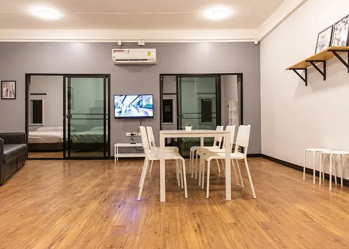 U4 Large 2 Bed Full Kitchen 200m To Bts Bangkok