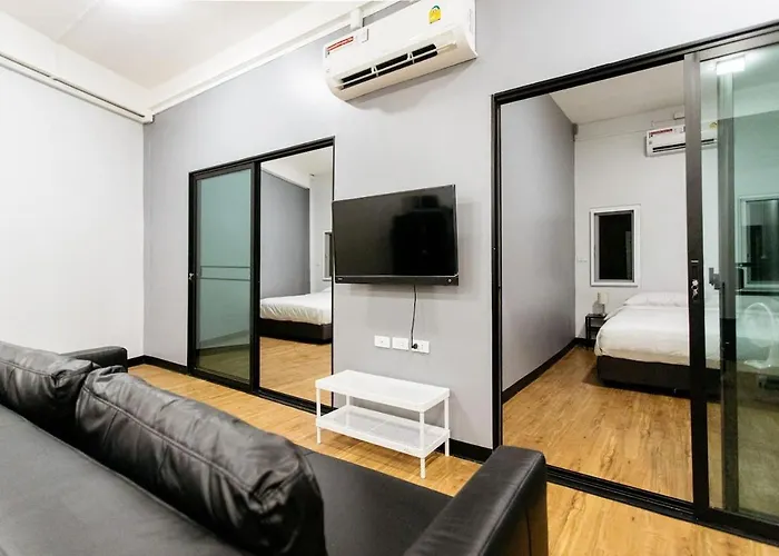 U4 Large 2 Bed Full Kitchen 200m To Bts
