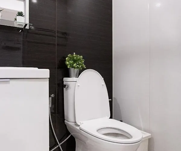 Apartamento U4 Large 2 Bed Full Kitchen 200m To Bts Bangkok