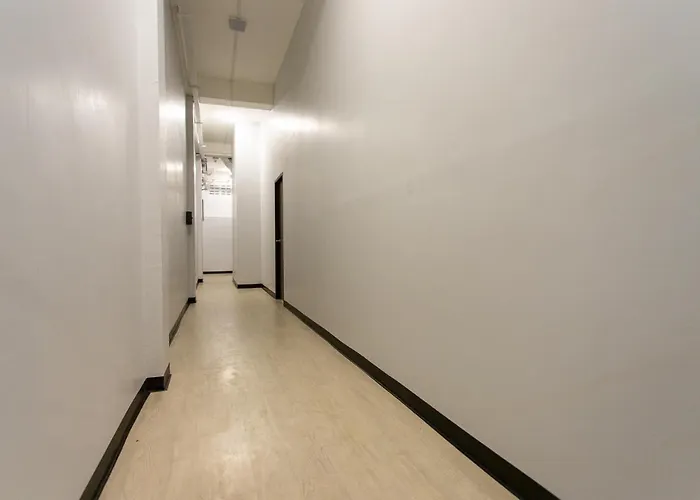 U4 Large 2 Bed Full Kitchen 200m To Bts Apartamento